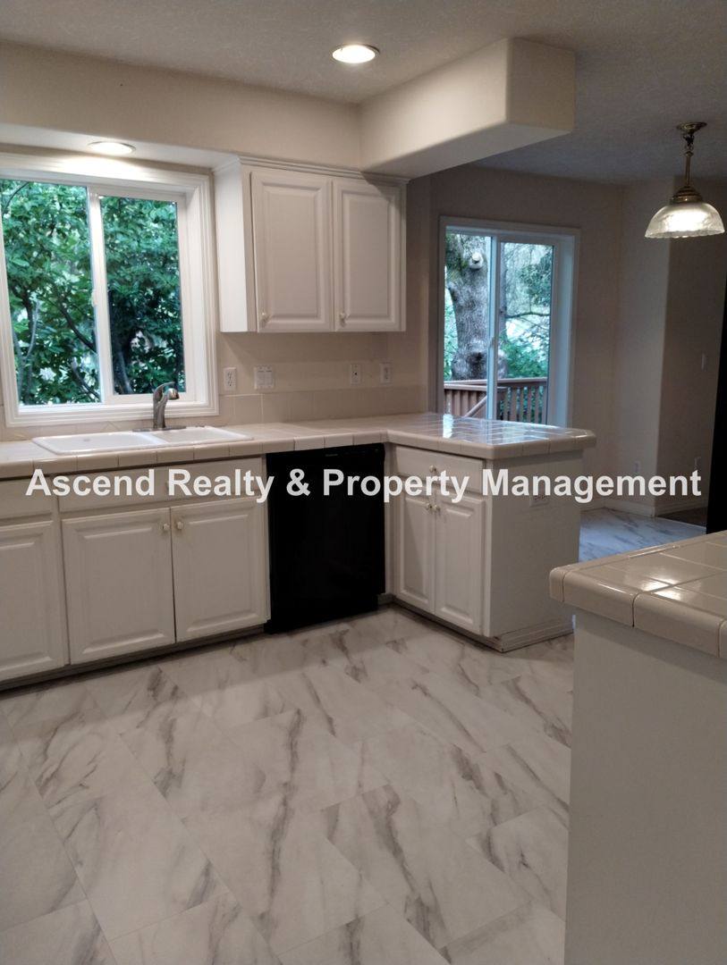 House for rent at 8523 SW Marissa Dr, Portland, OR 97223