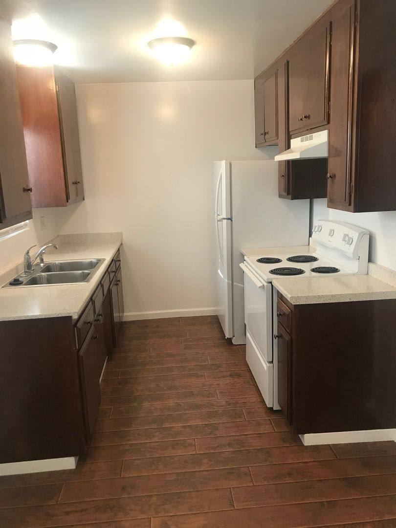 Apartment for rent at 2420-2444 E 5th St, Long Beach, CA 90814