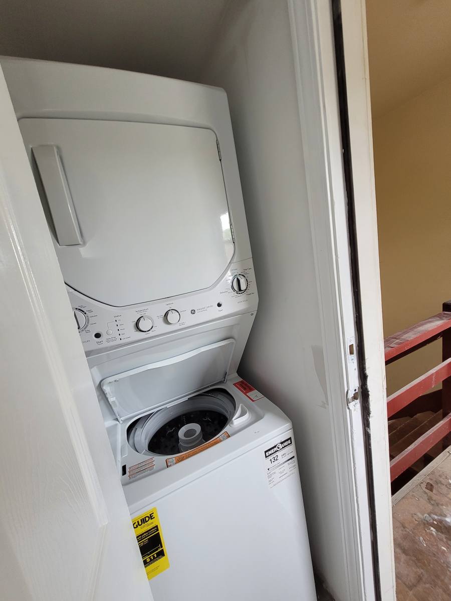Apartment for rent at 1323 W Sherwin #2A, Chicago, IL 60626