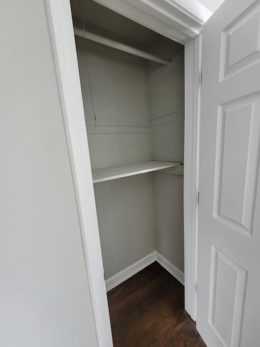 Apartment for rent at 1323 W Sherwin #2A, Chicago, IL 60626