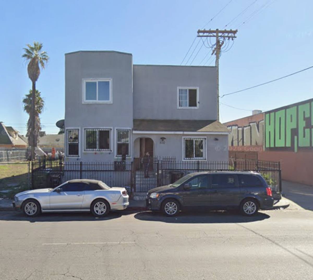 Apartment for rent at 632 E Vernon Ave, Los Angeles, CA 90011