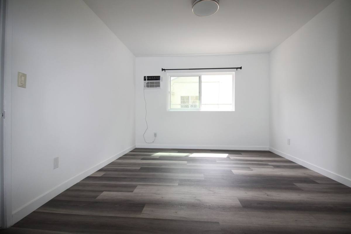 Apartment for rent at 14629 Gilmore St, Van Nuys, CA 91411
