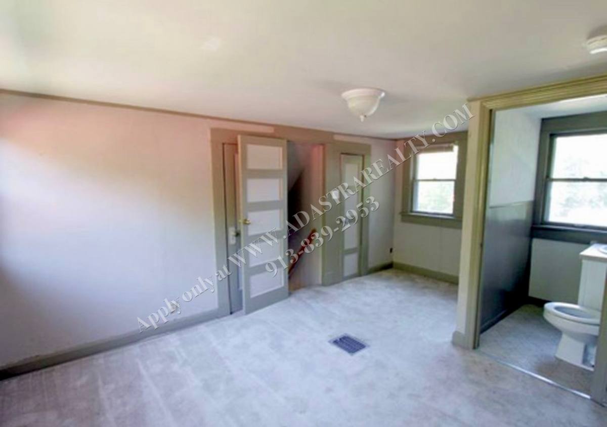 House for rent at 12 E 78th Terrace, Kansas City, MO 64114