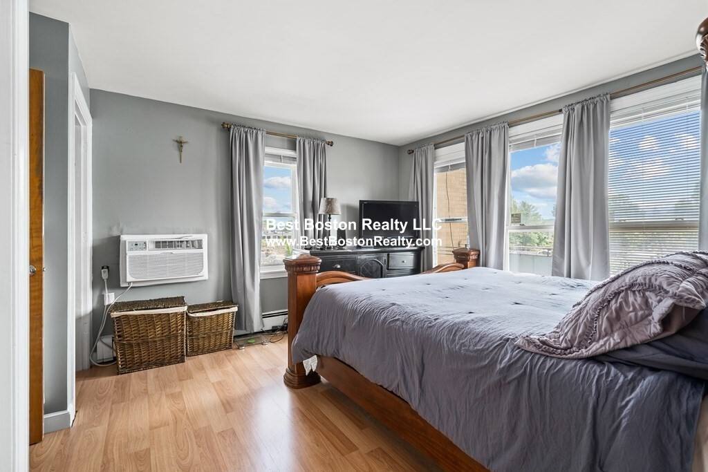 Townhouse for rent at 71 Silver Lake #71, Newton, MA 02458
