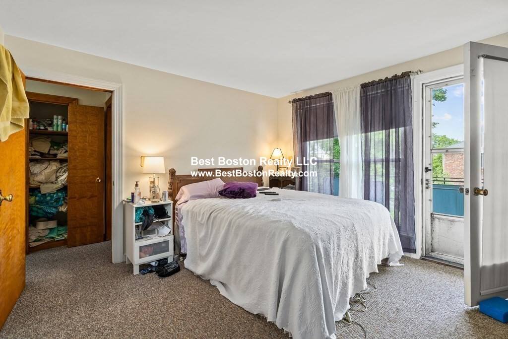 Townhouse for rent at 71 Silver Lake #71, Newton, MA 02458