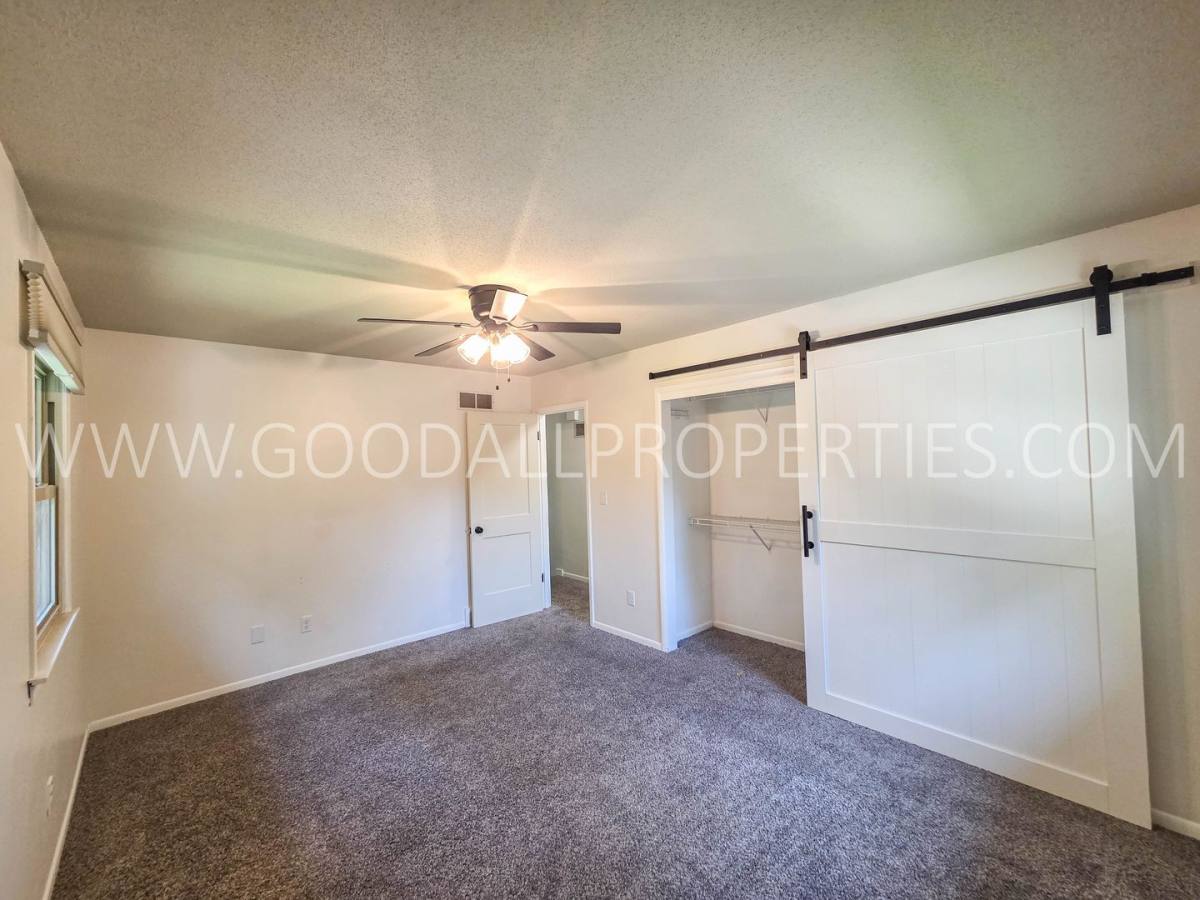 House for rent at 2908 78th St, Urbandale, IA 50322