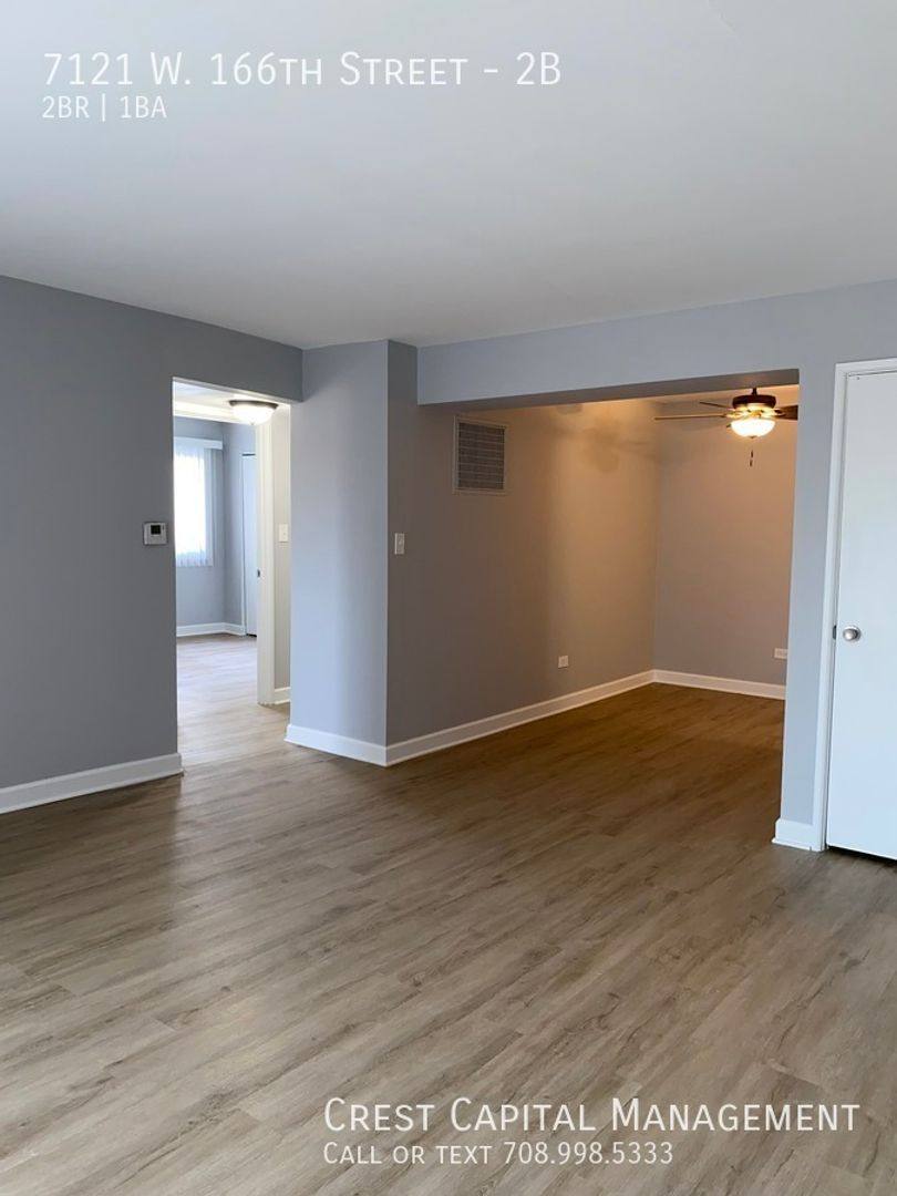 Apartment for rent at 7121 W 166th St, Tinley Park, IL 60477