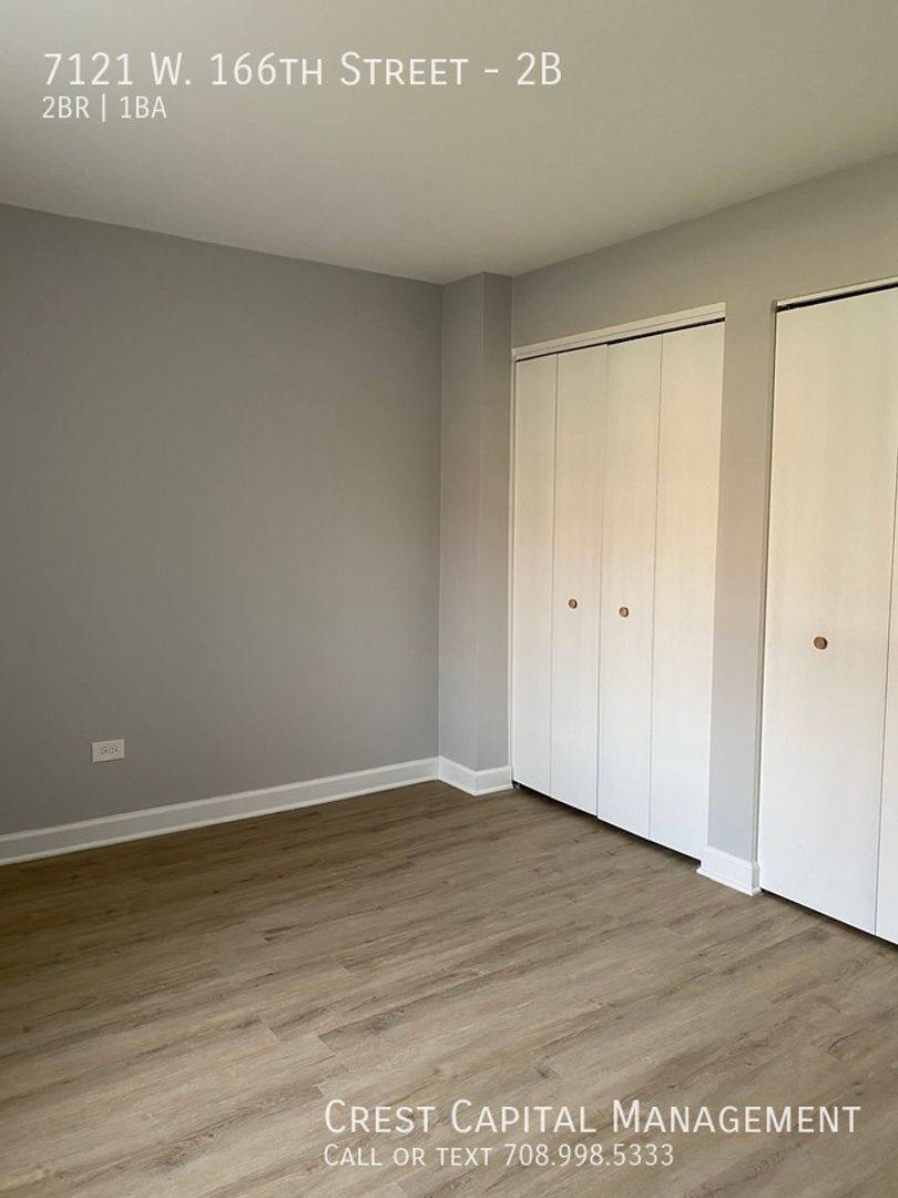 Apartment for rent at 7121 W 166th St, Tinley Park, IL 60477