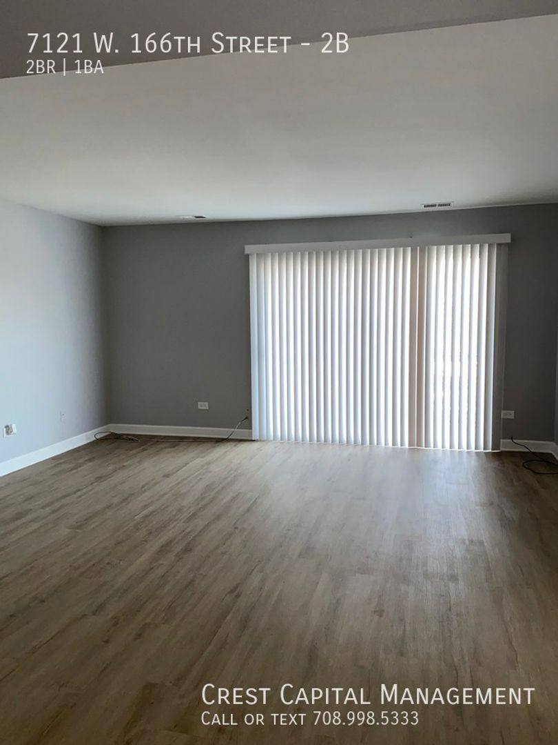 Apartment for rent at 7121 W 166th St, Tinley Park, IL 60477
