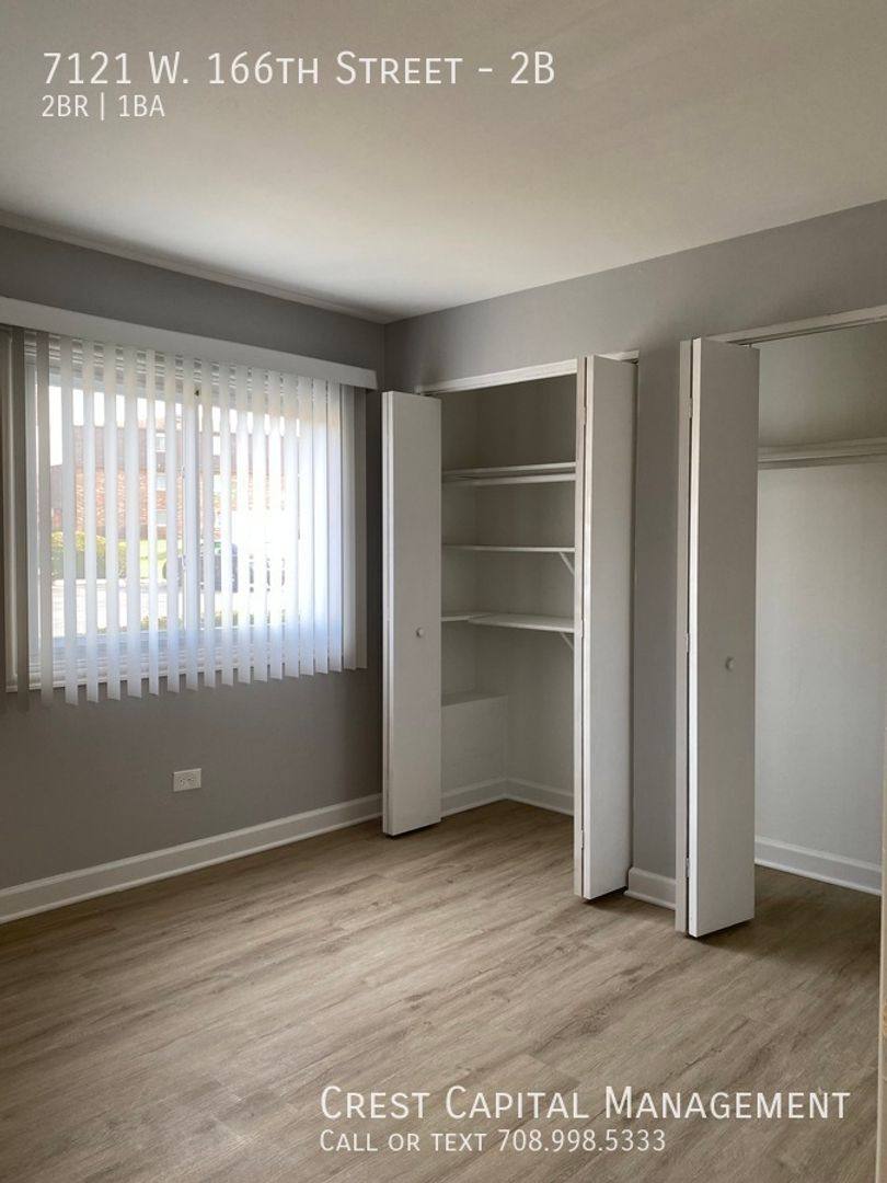 Apartment for rent at 7121 W 166th St, Tinley Park, IL 60477