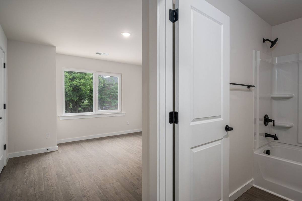 Townhouse for rent at 4th St SE, Hickory, NC 28602