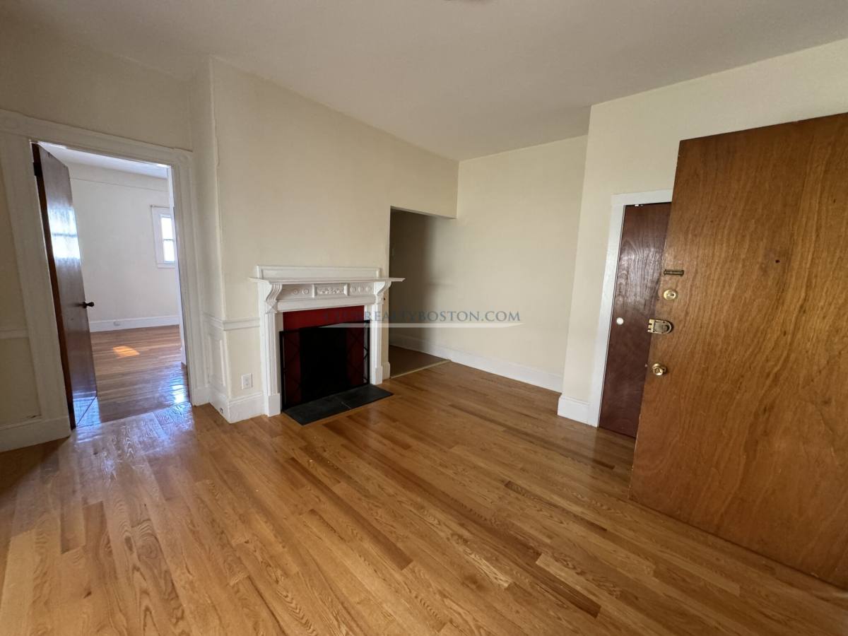 Apartment for rent at 381 Harvard St #2, Cambridge, MA 02138