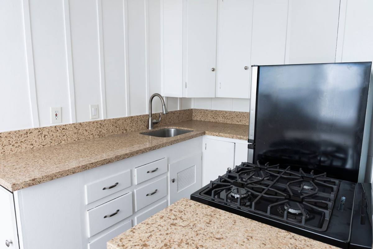 Apartment for rent at 651-657 Huntley Dr, West Hollywood, CA 90069