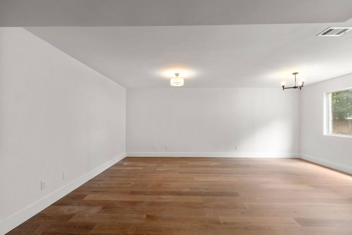 Apartment for rent at 1360 Ocala Rd, Tallahassee, FL 32304