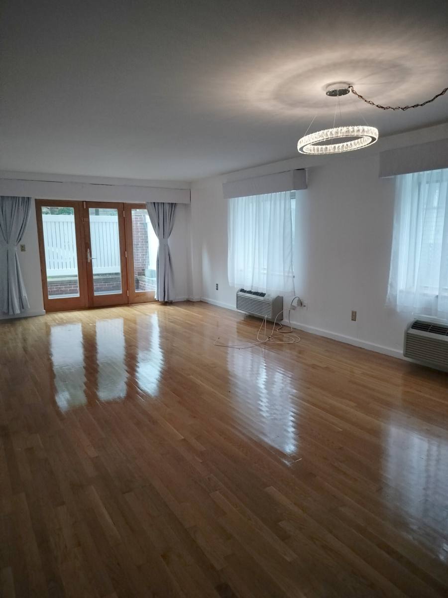 Apartment for rent at 332 Franklin St #101, Cambridge, MA 02139