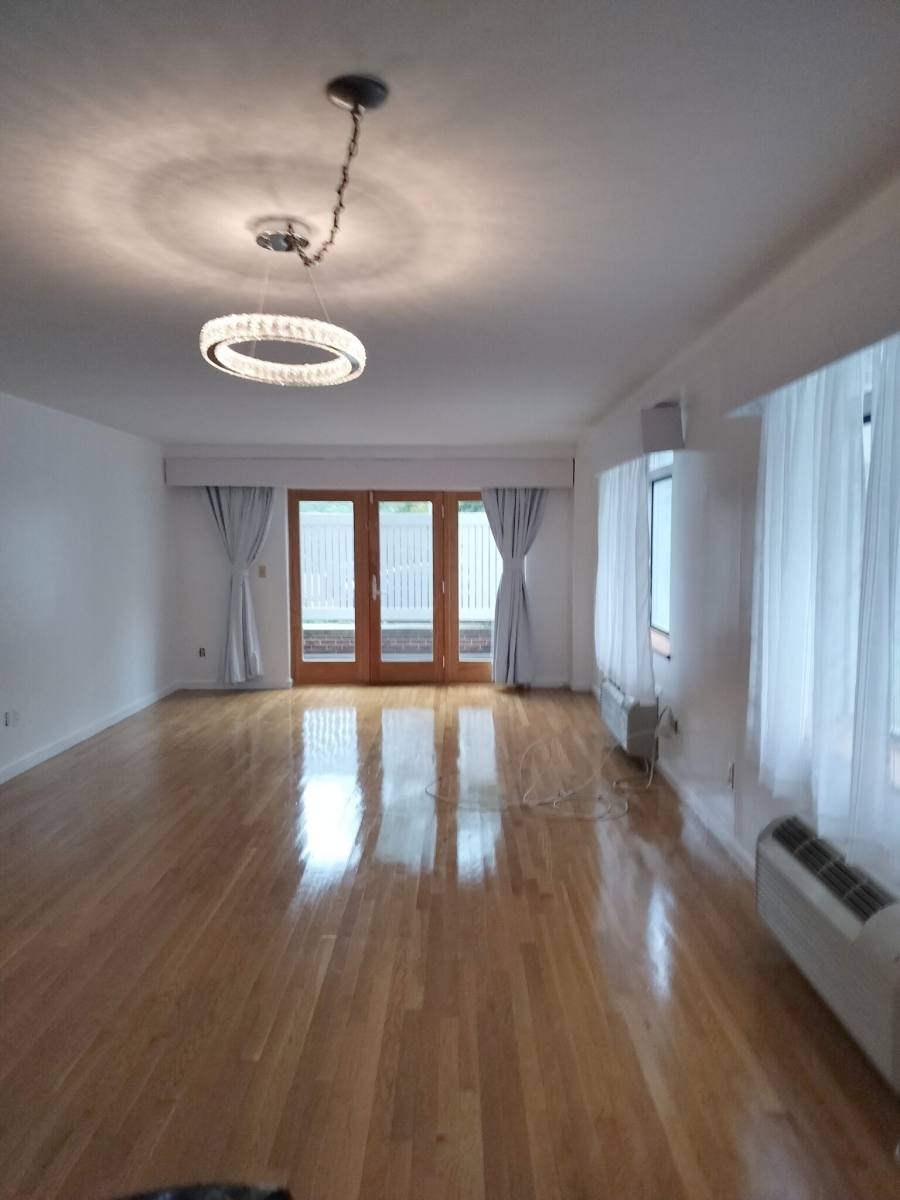 Apartment for rent at 332 Franklin St #101, Cambridge, MA 02139
