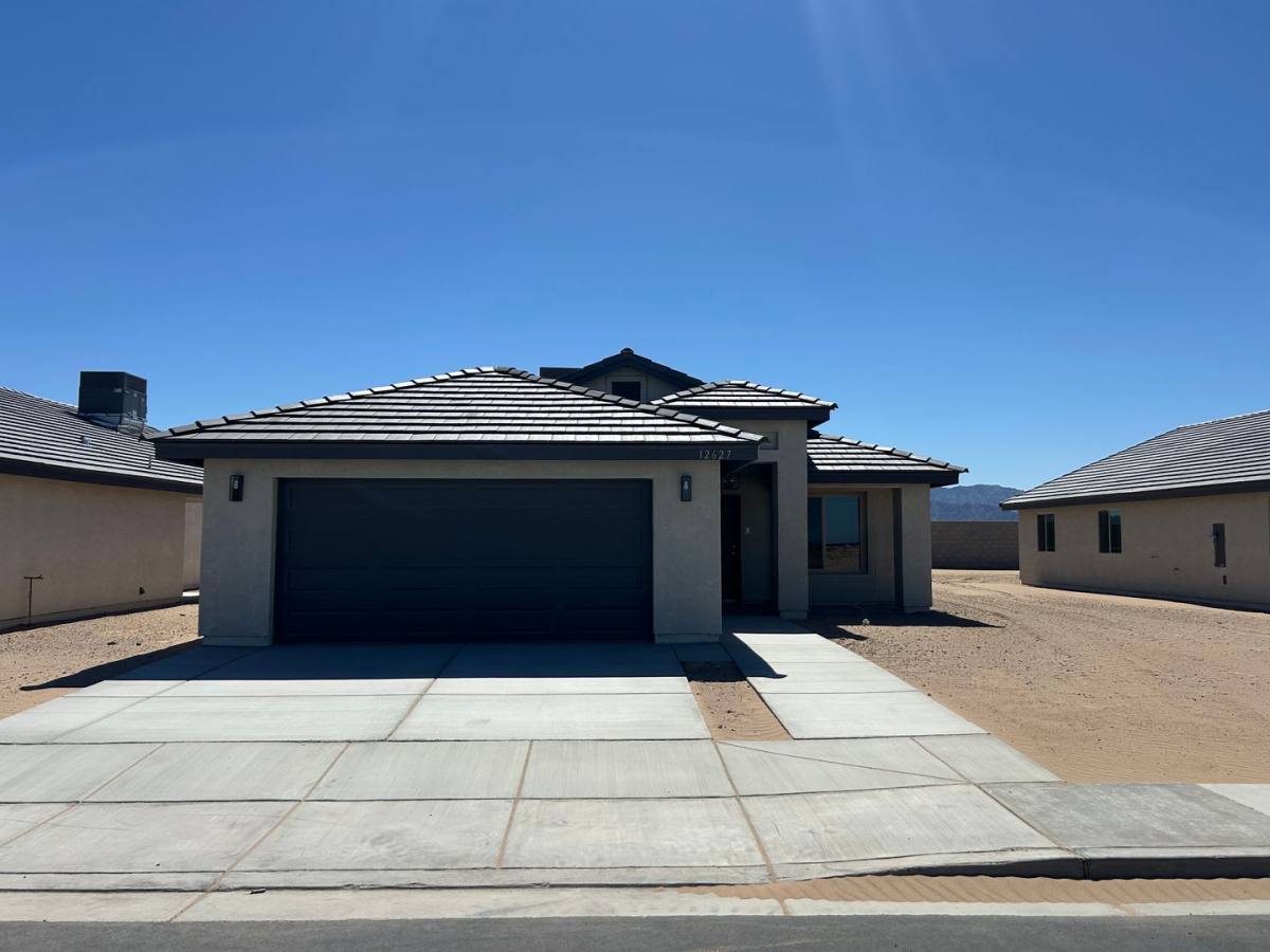 House for rent at 12627 S Prescott Rd, Yuma, AZ 85365