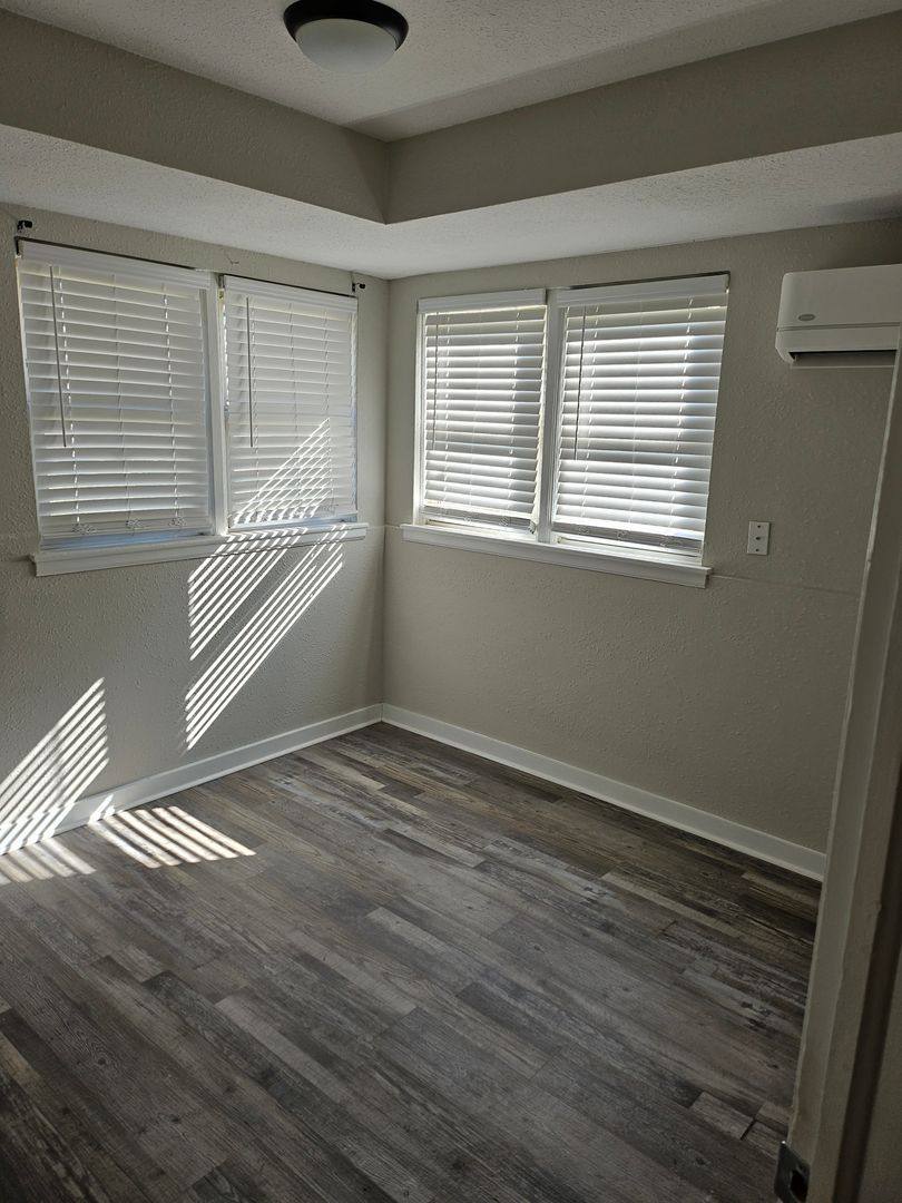 Apartment for rent at 1111 Lincoln Ave, Evansville, IN 47714