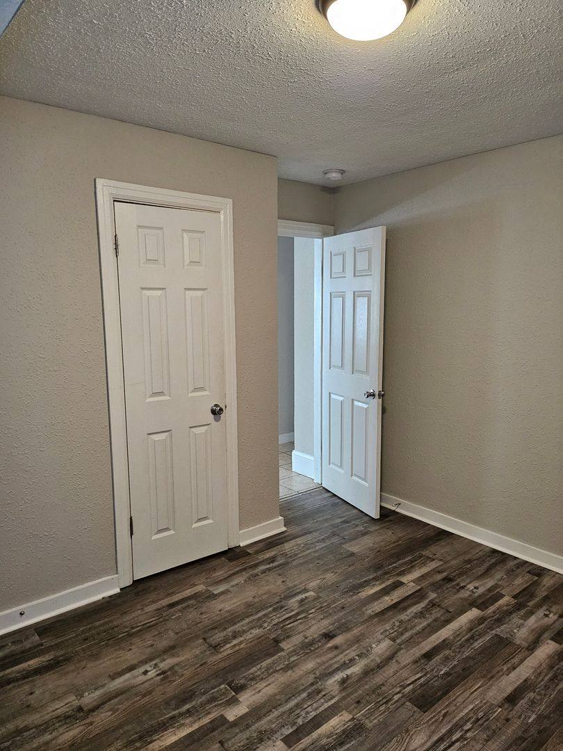 Apartment for rent at 1111 Lincoln Ave, Evansville, IN 47714