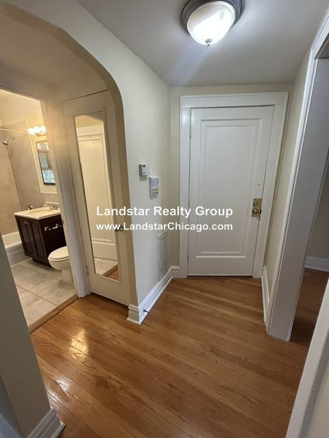 Apartment for rent at 4514 W Wellington #2, Chicago, IL 60641