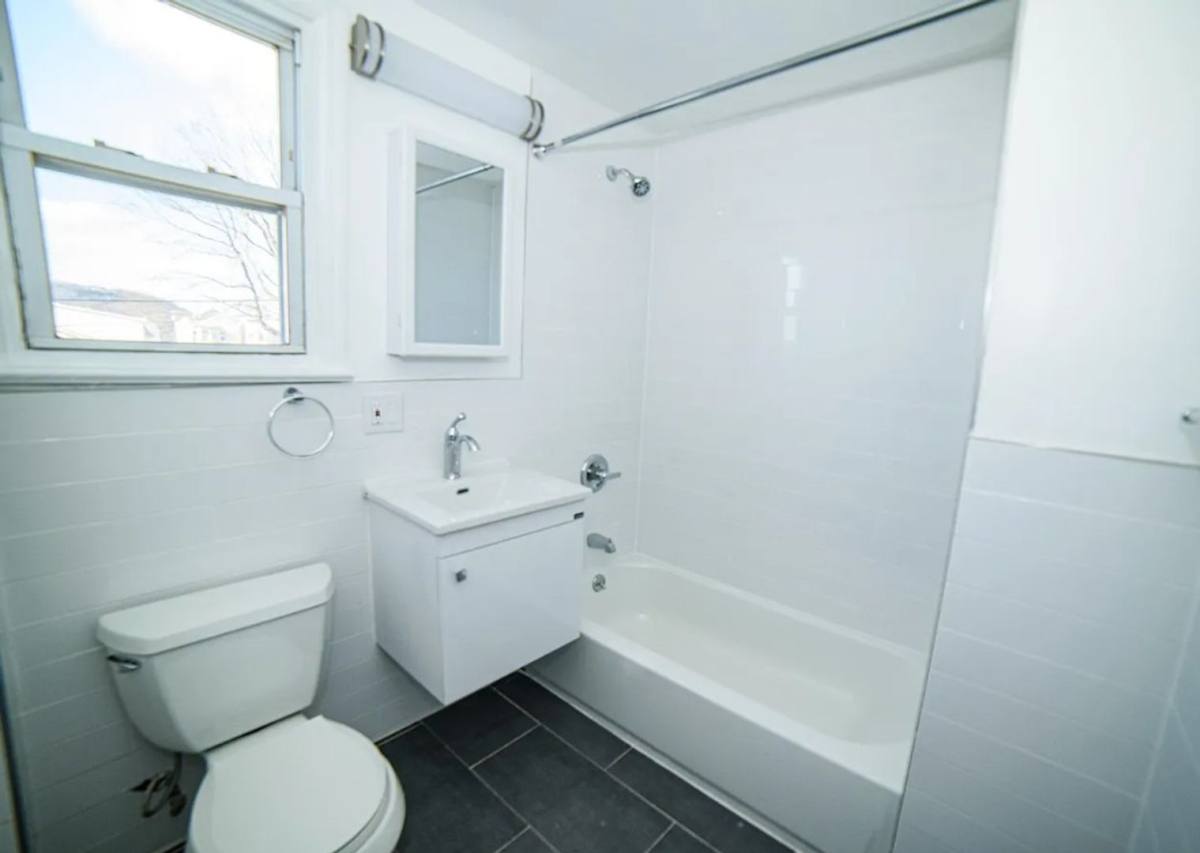Apartment for rent at 105 23rd Ave, Paterson, NJ 07513