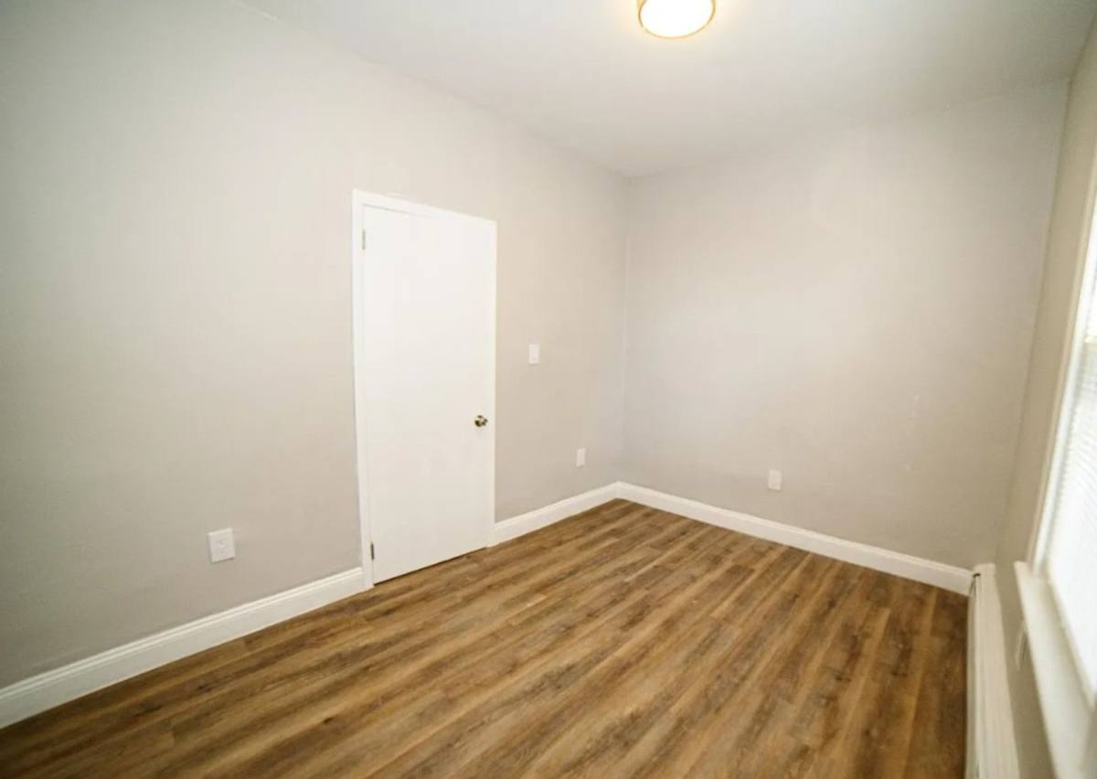 Apartment for rent at 105 23rd Ave, Paterson, NJ 07513