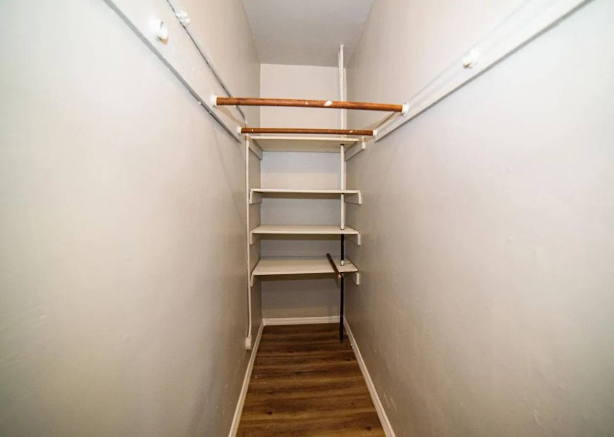 Apartment for rent at 105 23rd Ave, Paterson, NJ 07513