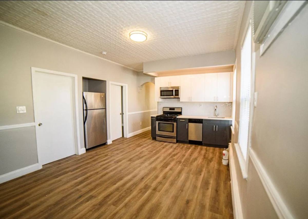 Apartment for rent at 105 23rd Ave, Paterson, NJ 07513