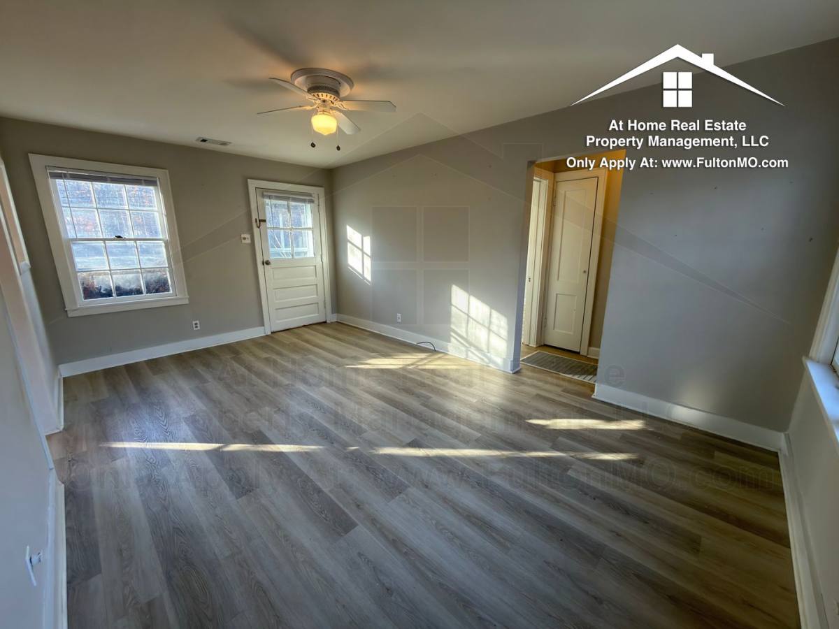 House for rent at 709 W 7th St, Fulton, MO 65251