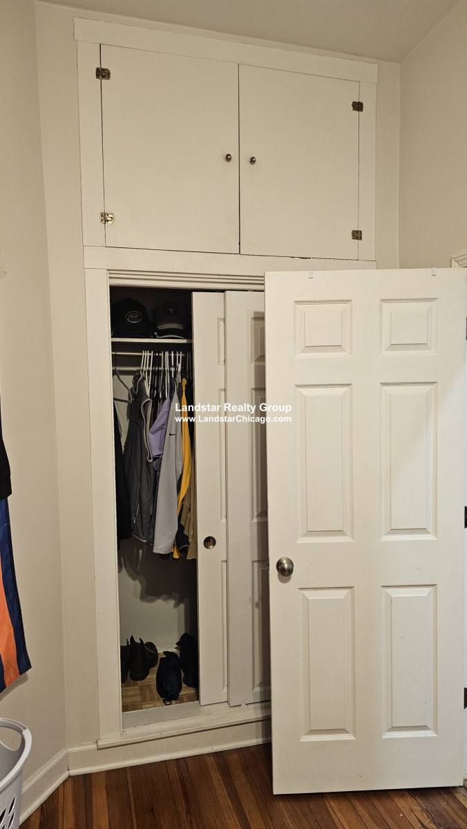 Apartment for rent at 1419 W Grand #1, Chicago, IL 60642