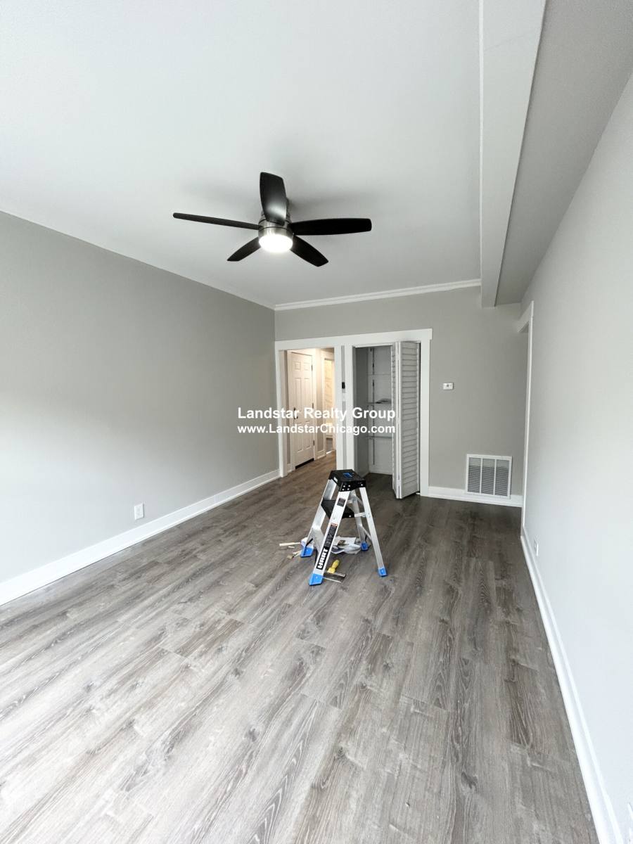 Apartment for rent at 6523 N Newgard Ave #3G, Chicago, IL 60626