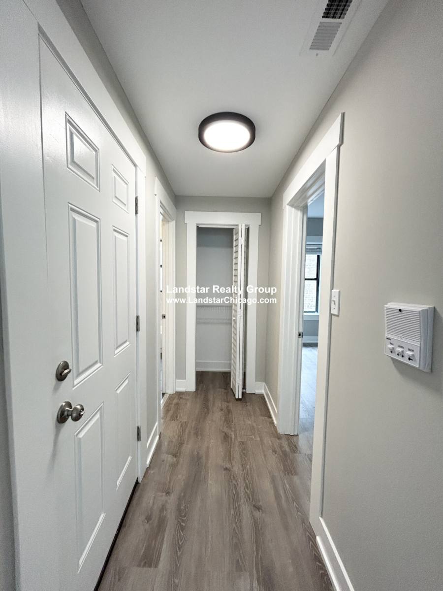 Apartment for rent at 6523 N Newgard Ave #3G, Chicago, IL 60626