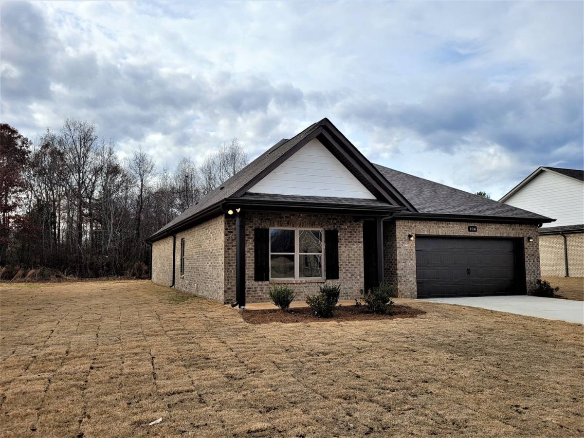 House for rent at 104 Flintlock Way, New Market, AL 35761