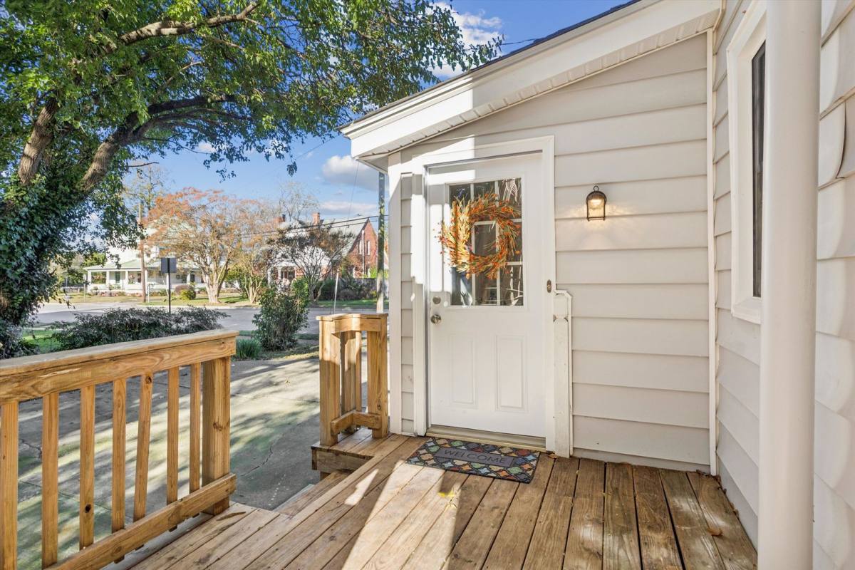 House for rent at 107 N High St, Franklin, VA 23851