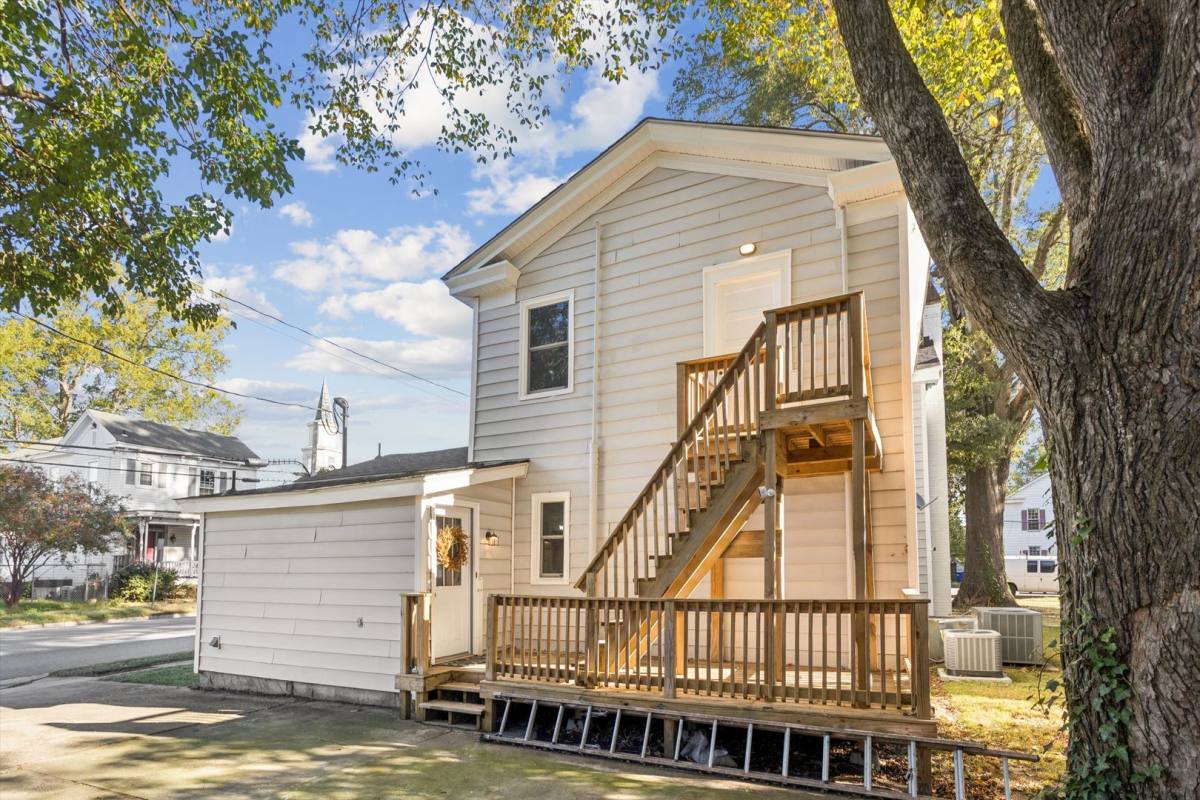 House for rent at 107 N High St, Franklin, VA 23851