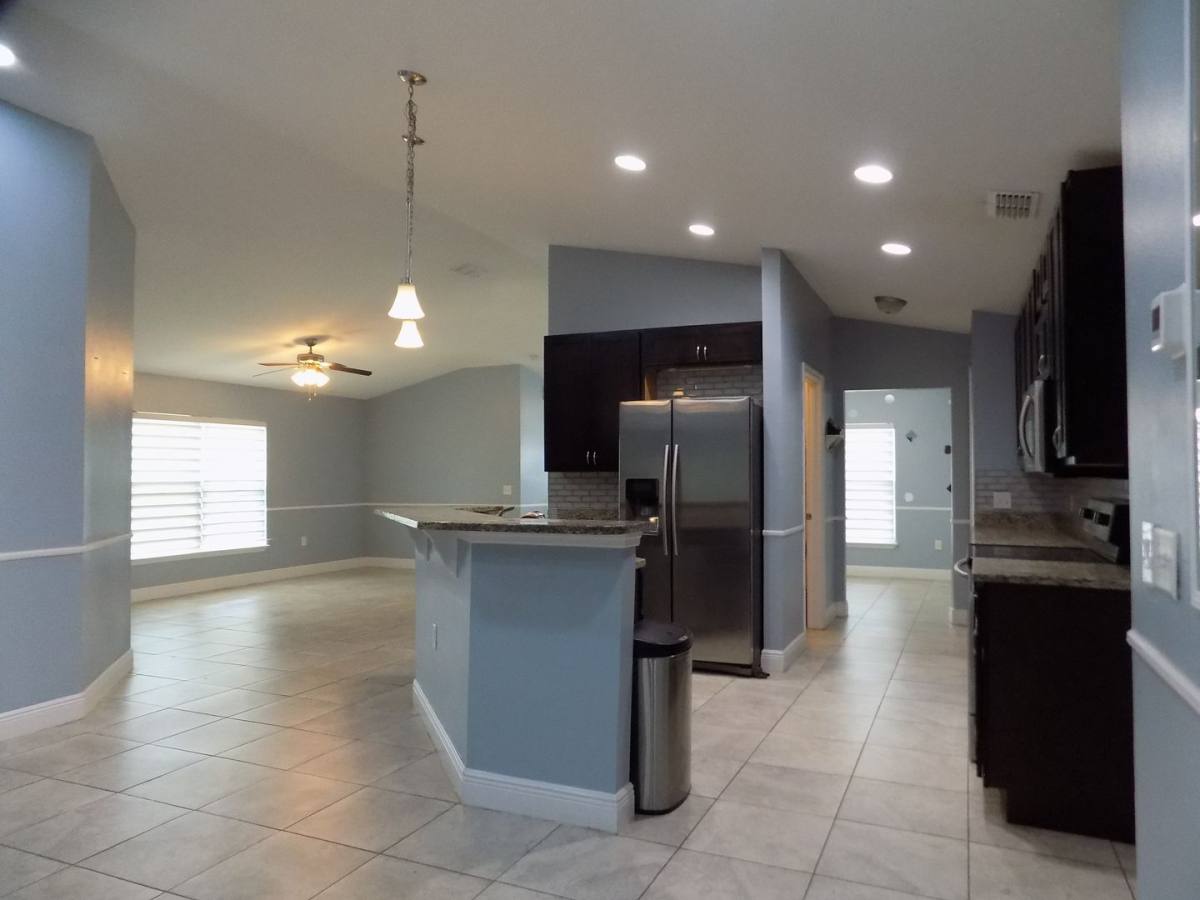 House for rent at 377 Cimarron Court, Kissimmee, FL 34759