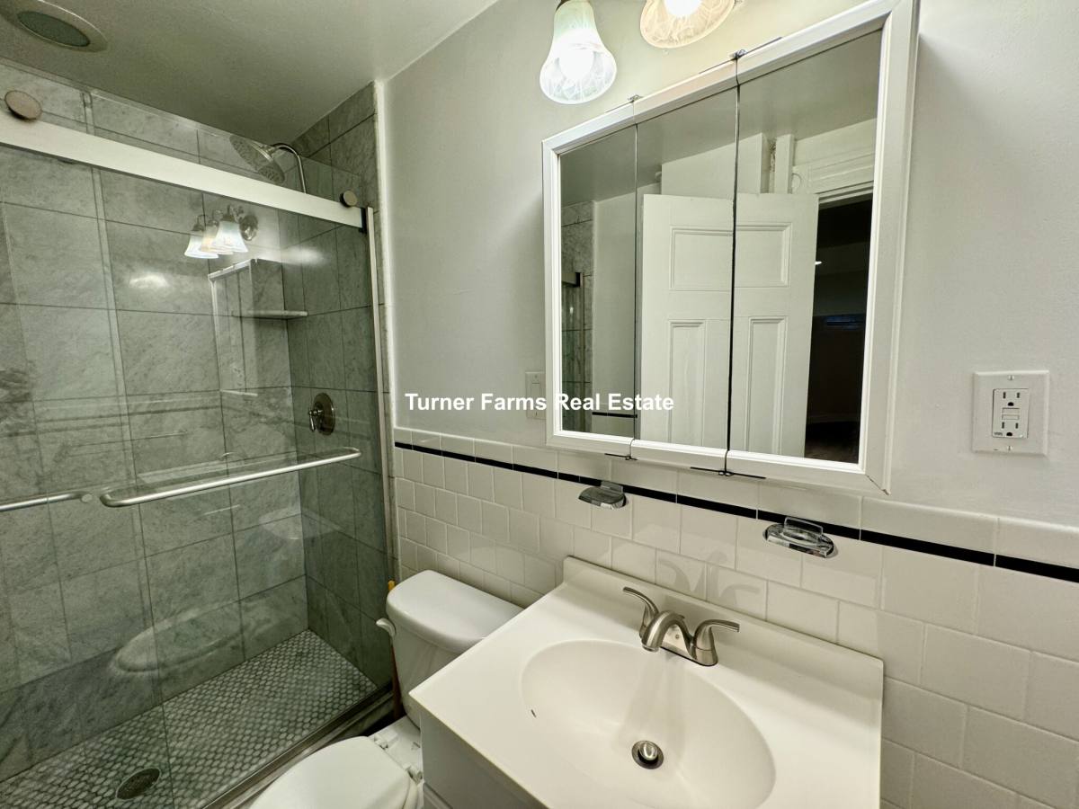 Apartment for rent at 379 Commonwealth Ave #2, Boston, MA 02116