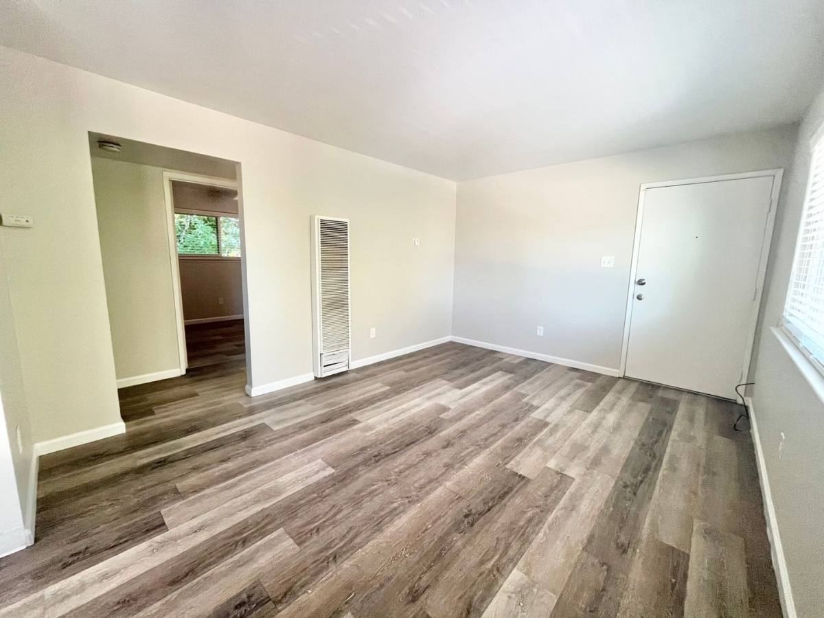 2505-2523 Sierra Blvd, Sacramento, CA 95825 - Apartment for Rent - Image 7