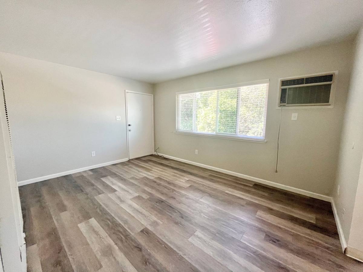 2505-2523 Sierra Blvd, Sacramento, CA 95825 - Apartment for Rent - Image 5