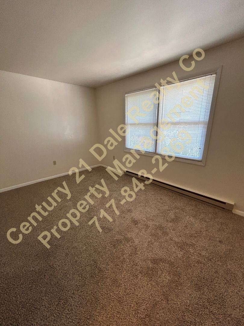 Townhouse for rent at 3812 Fox Chase Dr, Dover, PA 17315