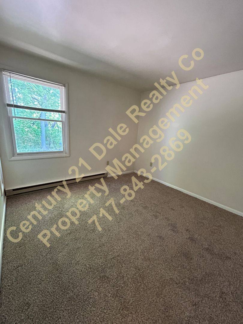 Townhouse for rent at 3812 Fox Chase Dr, Dover, PA 17315