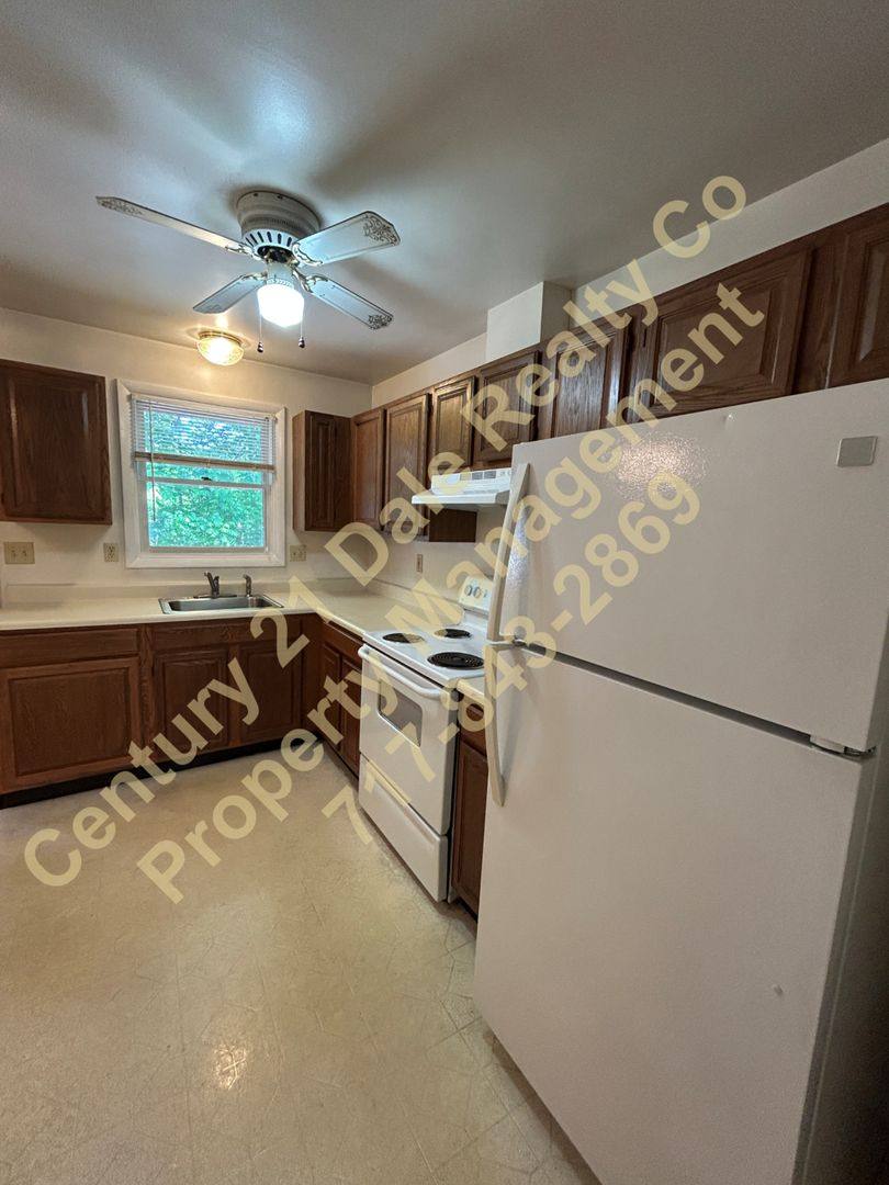 Townhouse for rent at 3812 Fox Chase Dr, Dover, PA 17315