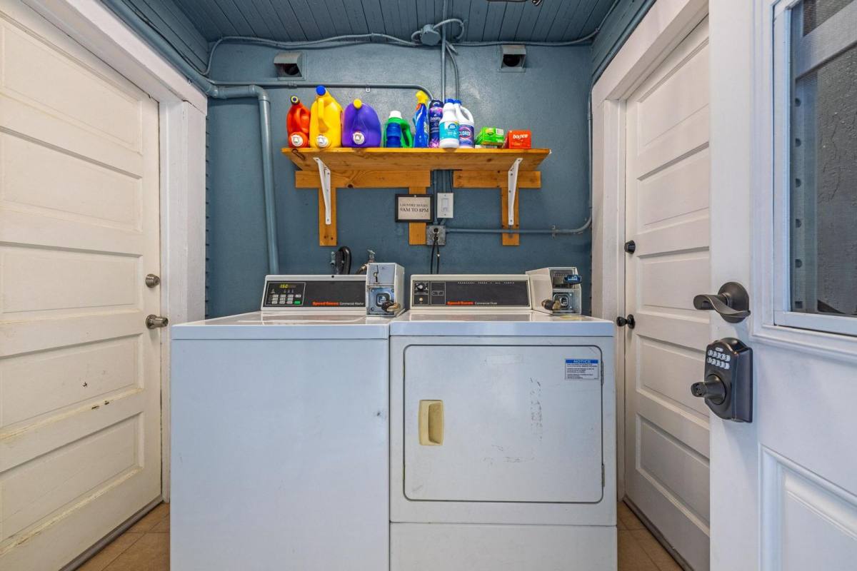 Apartment for rent at 4554-58 N Ave, San Diego, CA 92116