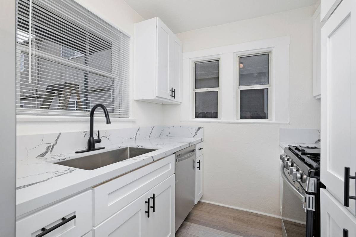 Apartment for rent at 4554-58 N Ave, San Diego, CA 92116