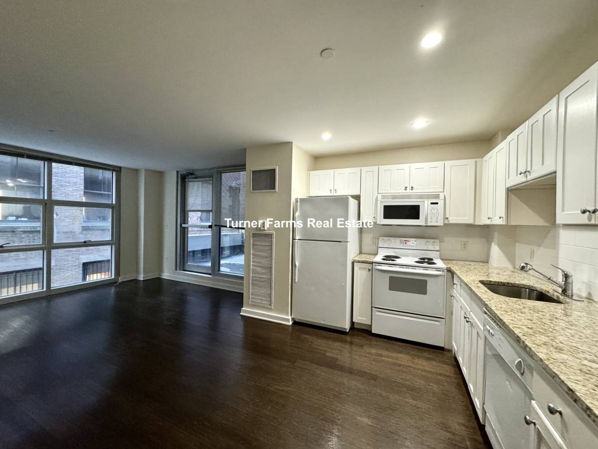 Apartment for rent at 40 Boylston St #206, Boston, MA 02116