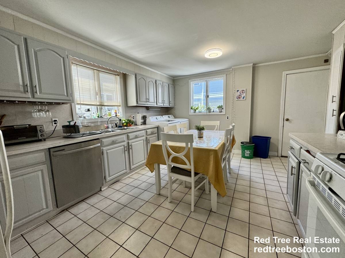 Apartment for rent at 36 Simpson Ave #1, Somerville, MA 02144