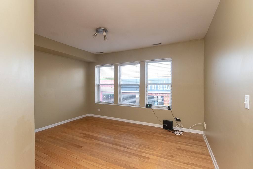 Apartment for rent at 3101 Lawrence #9Q, Chicago, IL 60625