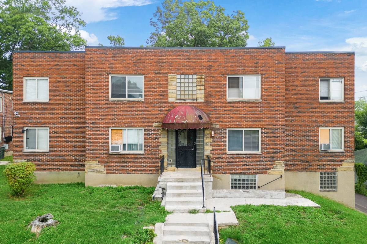 Apartment for rent at 117 Elizabeth St, Dayton, OH 45405