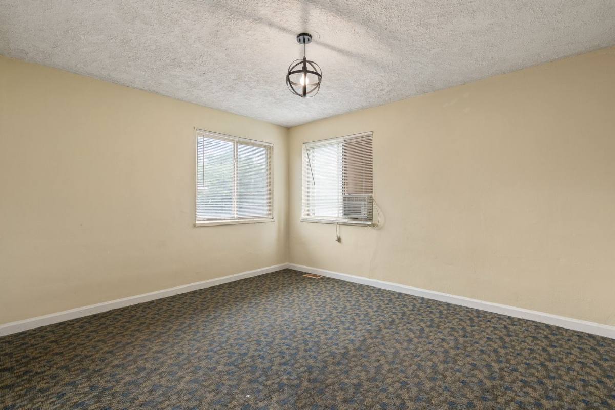 Apartment for rent at 117 Elizabeth St, Dayton, OH 45405
