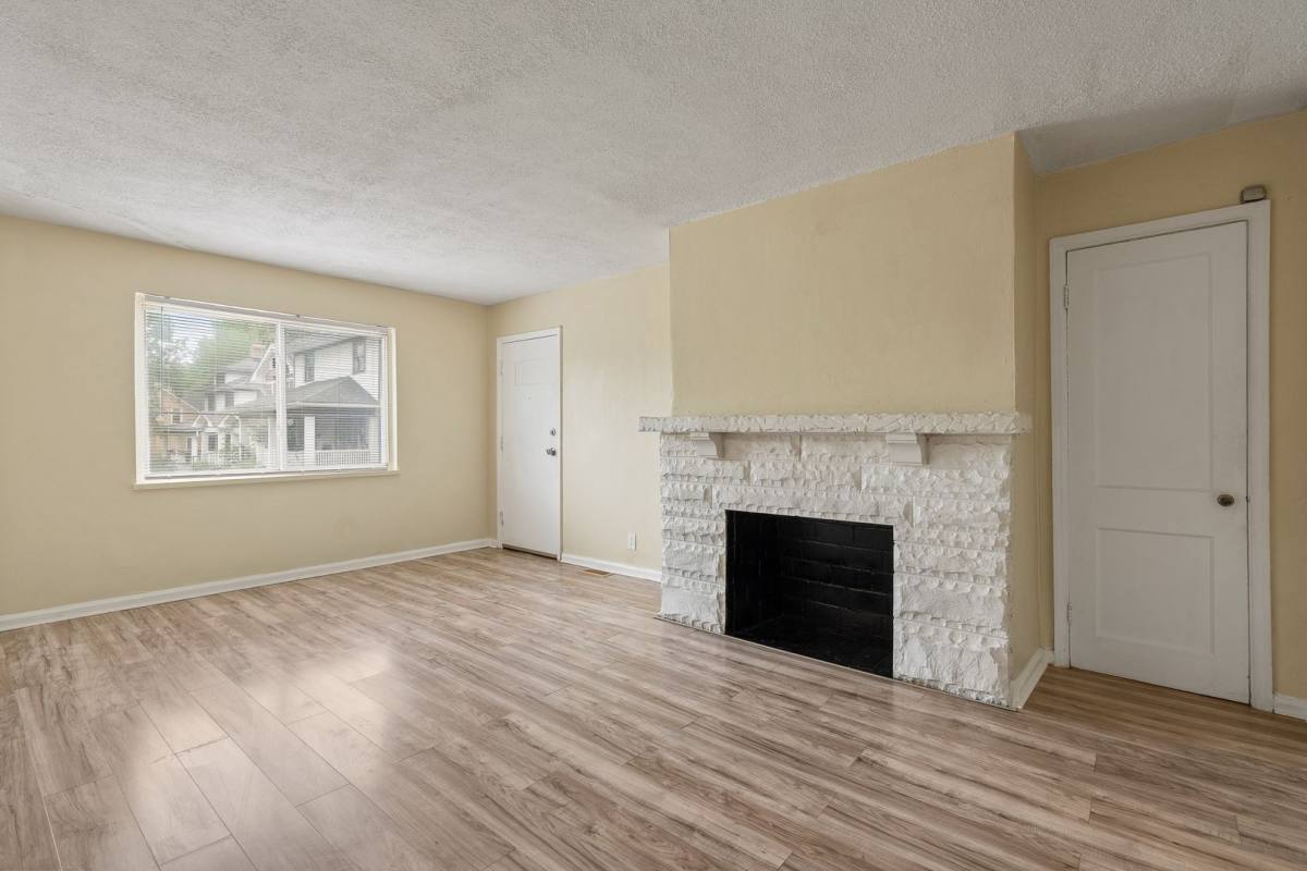Apartment for rent at 117 Elizabeth St, Dayton, OH 45405